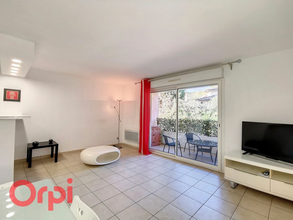 Achat appartement à vendre 3 pièces 54 m² - Saint-Cyr-sur-Mer