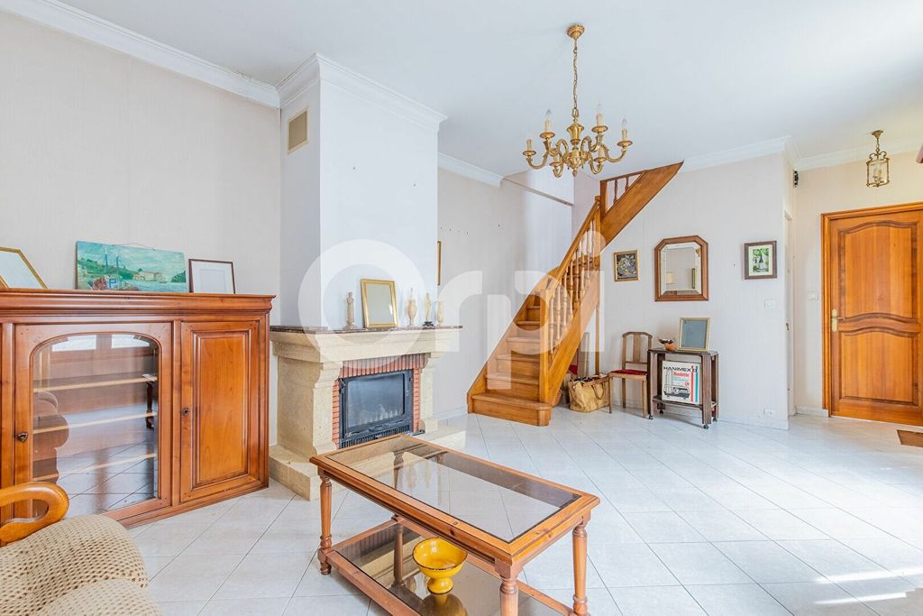 Achat maison à vendre 2 chambres 77 m² - Créteil