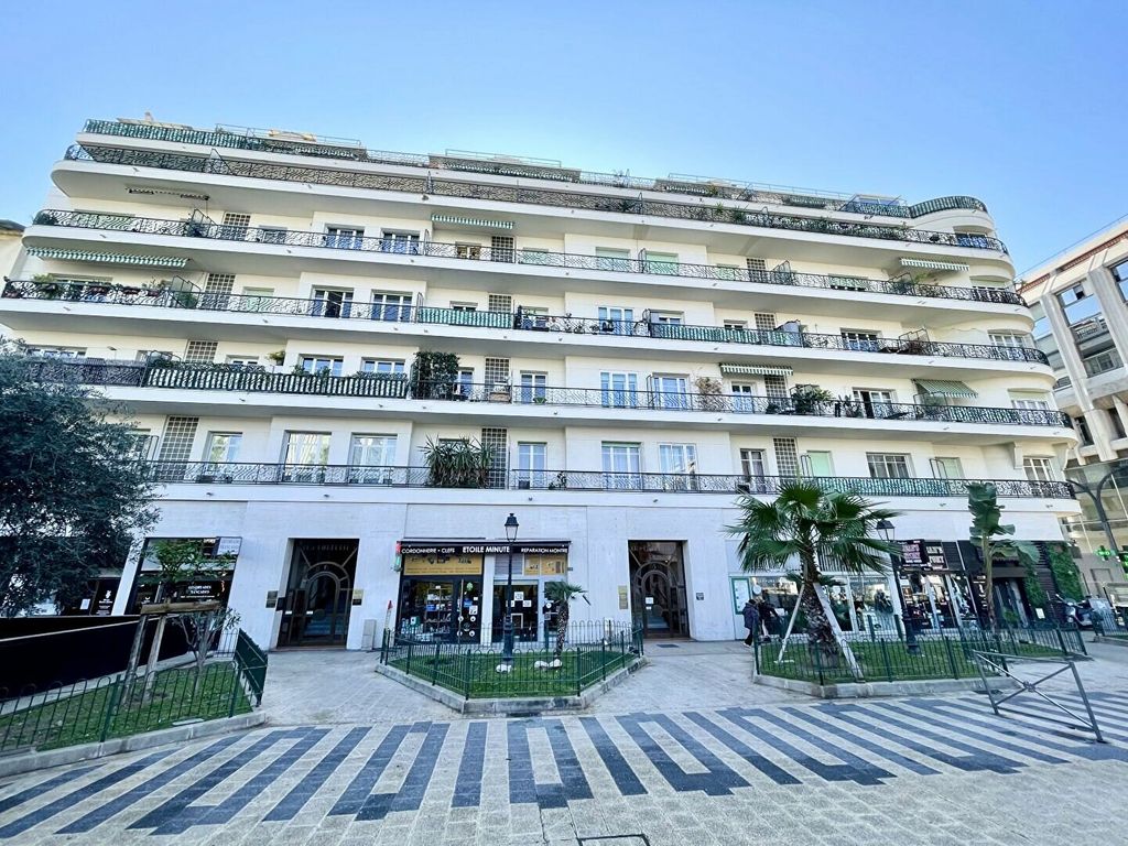 Achat appartement à vendre 2 pièces 87 m² - Nice