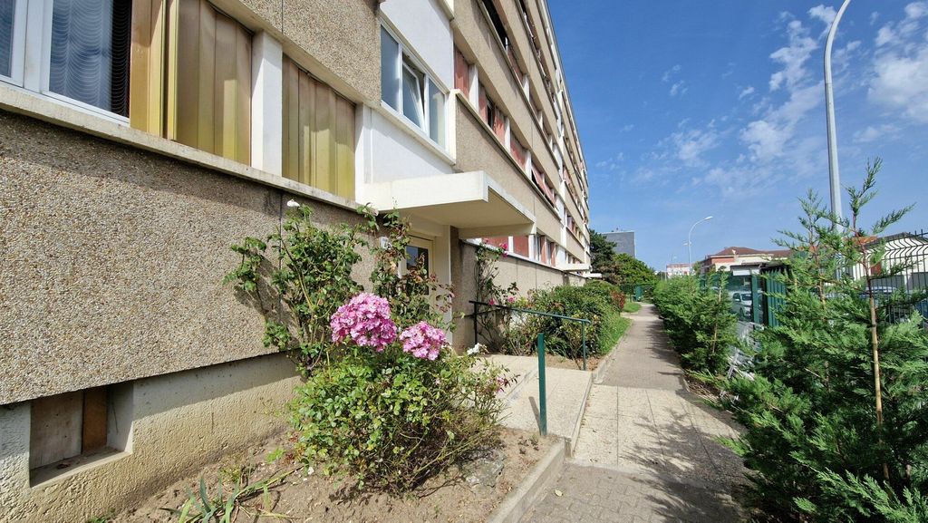 Achat appartement à vendre 4 pièces 64 m² - Neuilly-sur-Marne