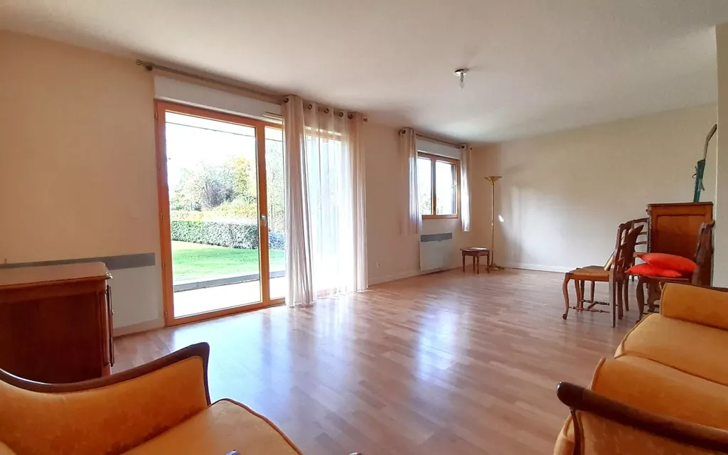 Achat appartement à vendre 5 pièces 91 m² - Le Mesnil-Esnard