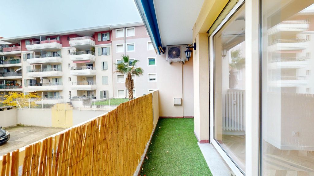 Achat appartement à vendre 3 pièces 52 m² - Nice