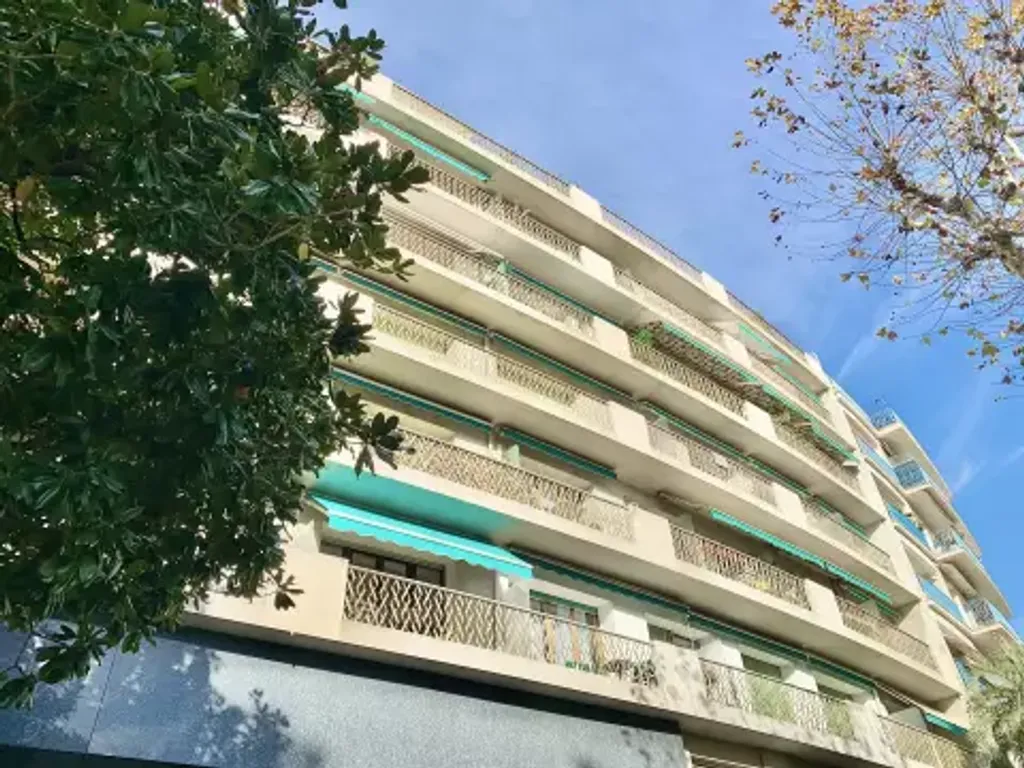 Achat appartement à vendre 2 pièces 55 m² - Nice