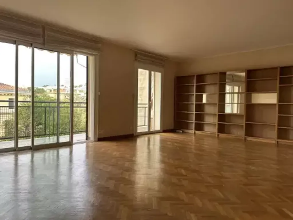 Achat appartement à vendre 3 pièces 92 m² - Marseille 8ème arrondissement