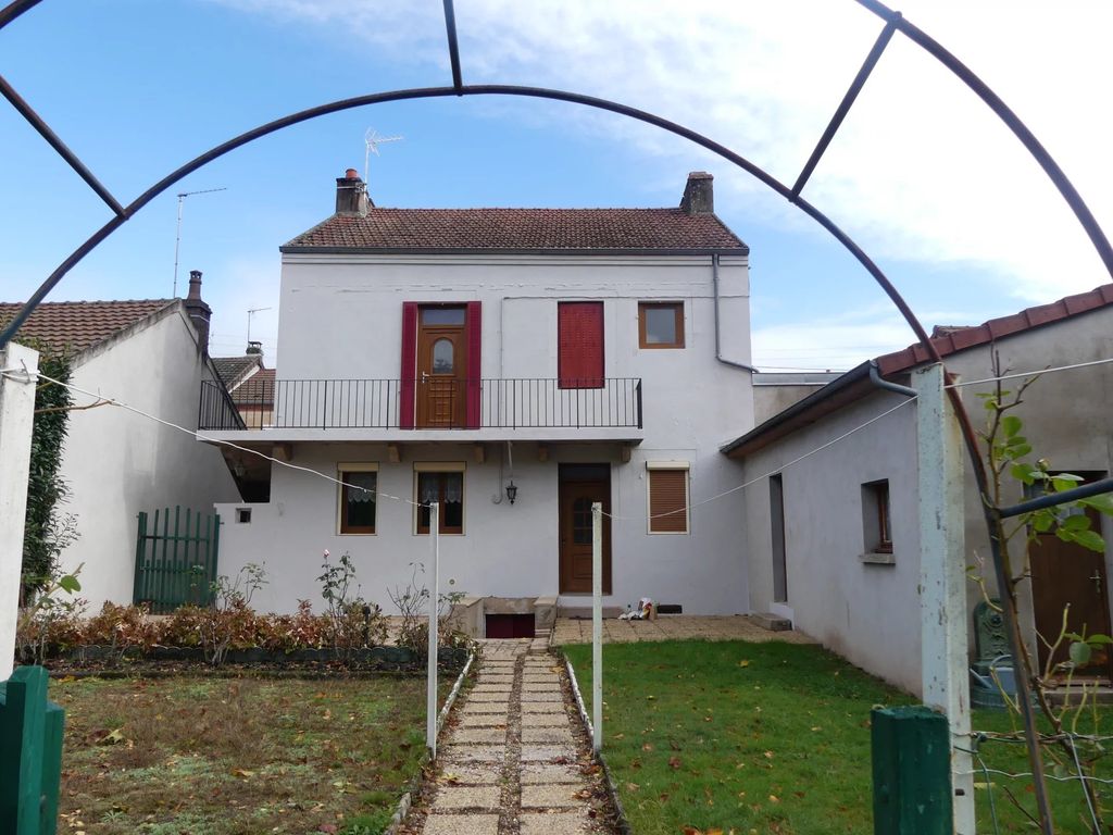 Achat maison à vendre 3 chambres 123 m² - Le Creusot