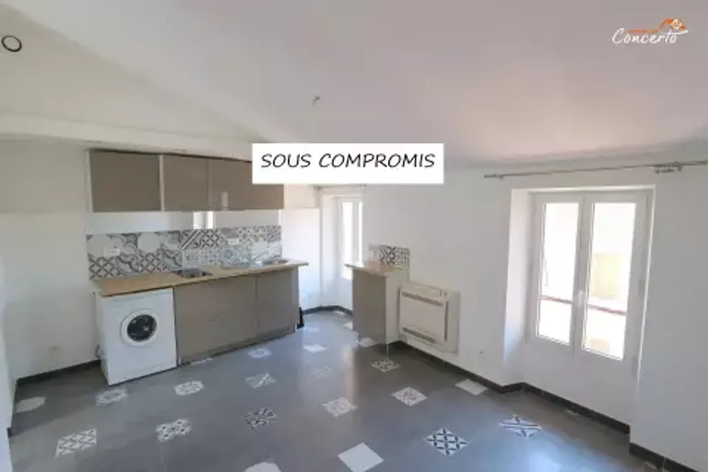 Achat appartement à vendre 2 pièces 26 m² - Roquebrune-sur-Argens