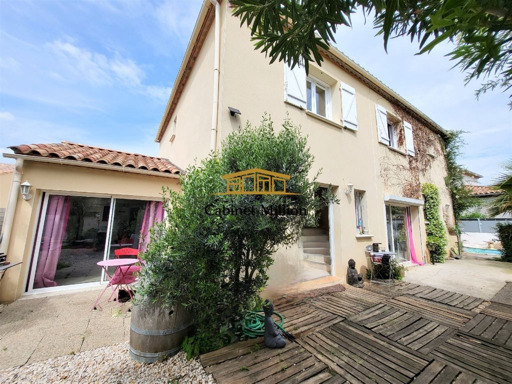 Achat maison à vendre 5 chambres 181 m² - Villeneuve-lès-Maguelone