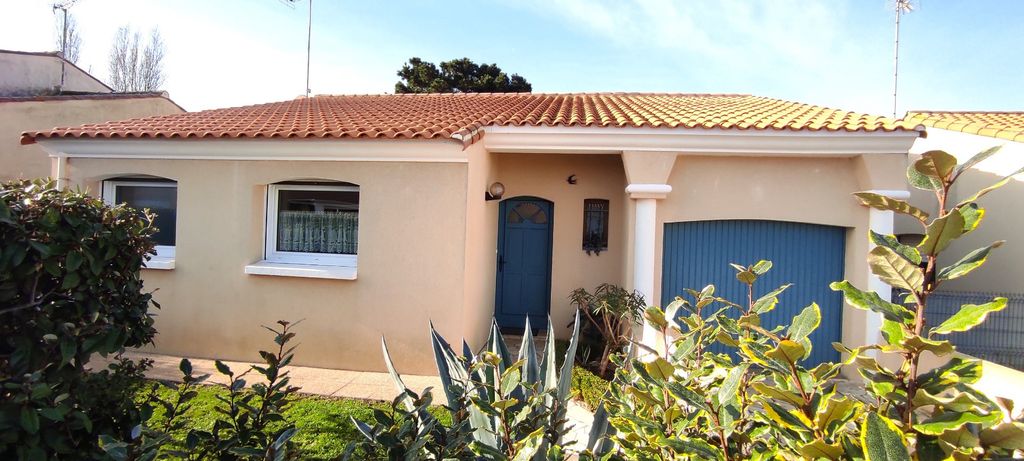 Achat maison à vendre 2 chambres 75 m² - Les Sables-d'Olonne