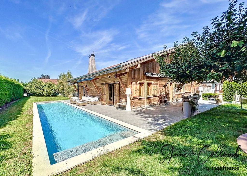 Achat maison à vendre 5 chambres 240 m² - La Roche-sur-Foron