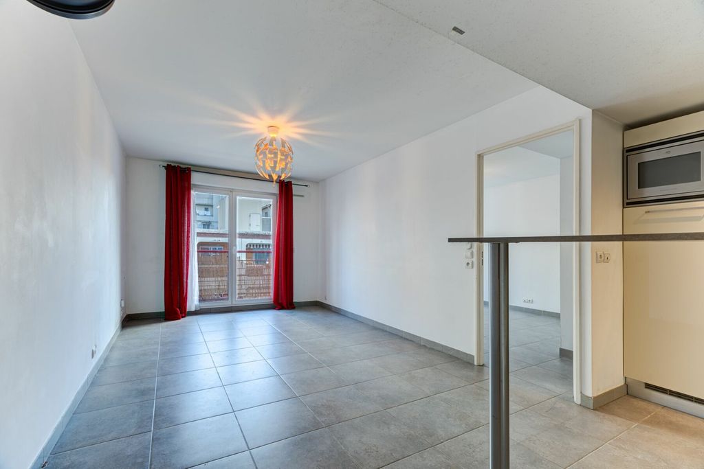 Achat appartement à vendre 2 pièces 43 m² - Nice
