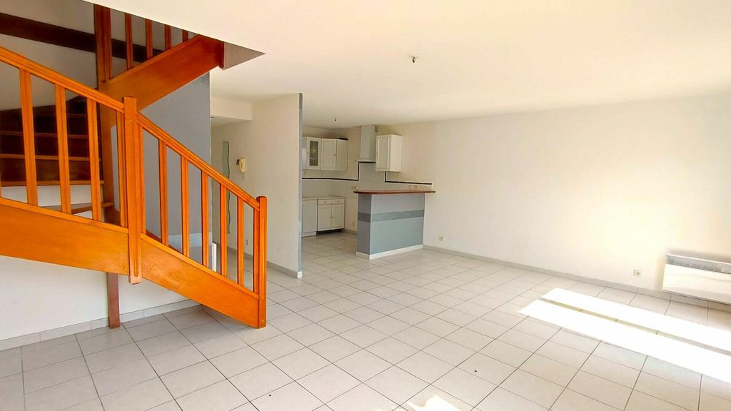 Achat maison à vendre 3 chambres 81 m² - Lézignan-Corbières