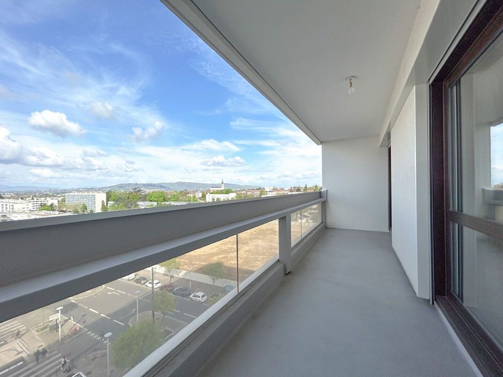 Achat appartement à vendre 3 pièces 108 m² - Rillieux-la-Pape