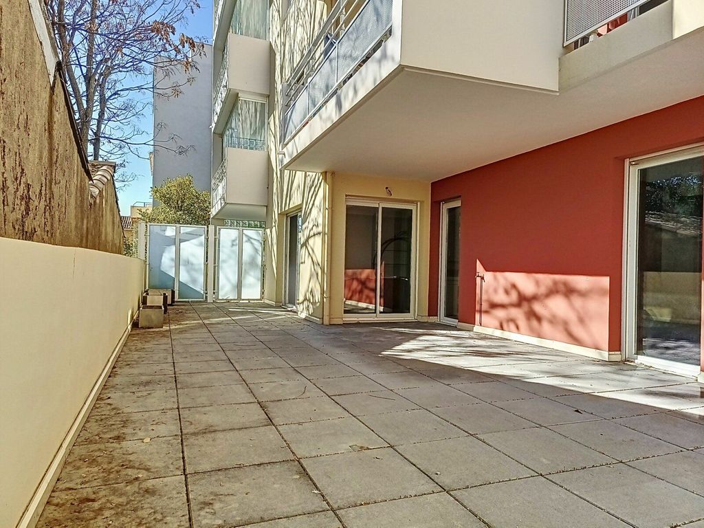 Achat appartement à vendre 4 pièces 94 m² - Saint-Raphaël