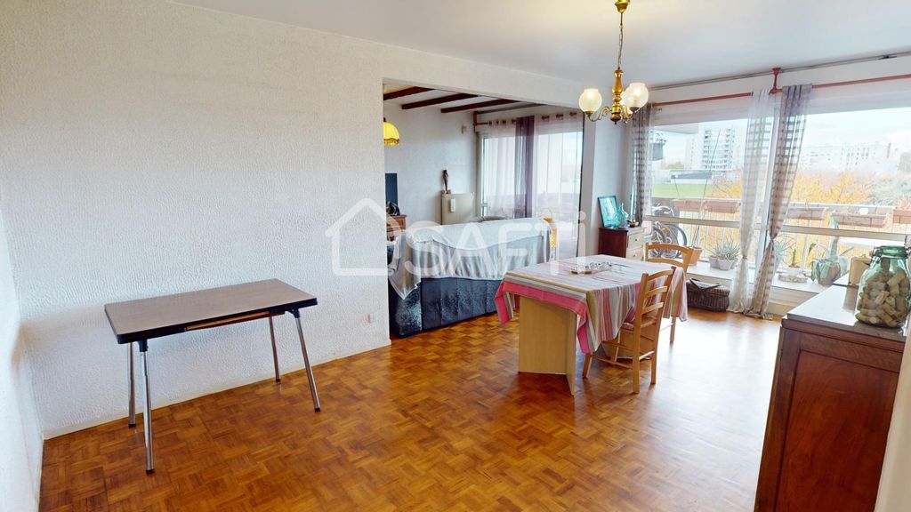 Achat appartement à vendre 5 pièces 107 m² - Saint-Priest