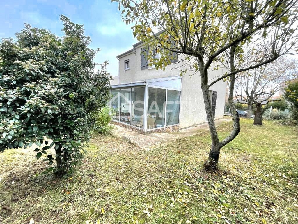 Achat maison à vendre 3 chambres 95 m² - Mantes-la-Ville