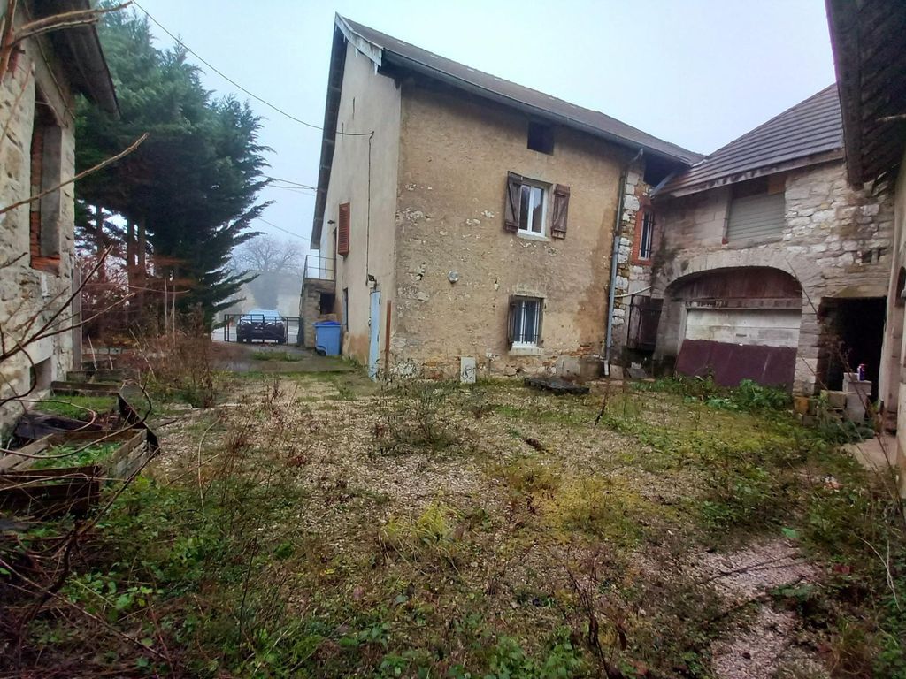 Achat maison à vendre 3 chambres 240 m² - Tourmont