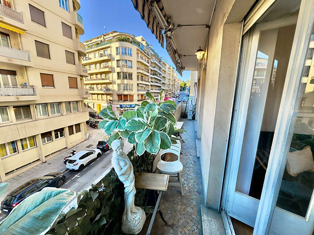 Achat appartement à vendre 4 pièces 97 m² - Nice