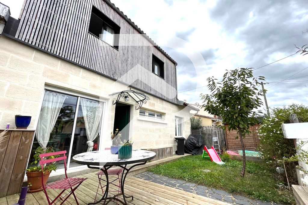 Achat maison à vendre 4 chambres 126 m² - Pessac