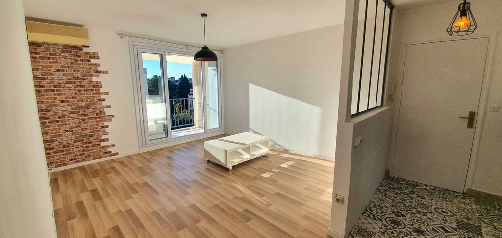 Achat appartement à vendre 3 pièces 63 m² - Sainte-Maxime