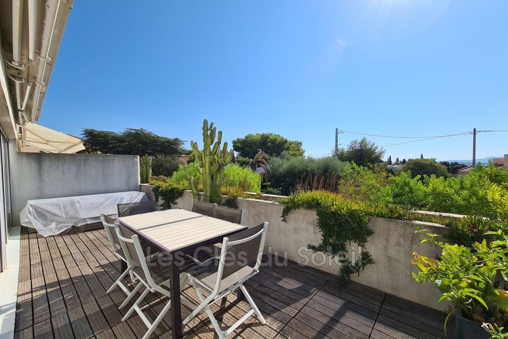 Achat appartement à vendre 3 pièces 68 m² - Bandol