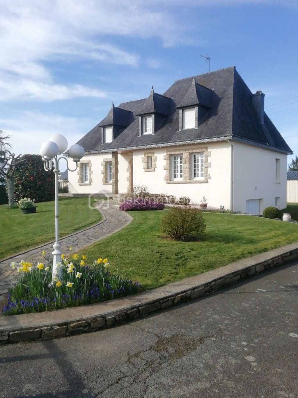 Achat maison à vendre 6 chambres 153 m² - La Motte