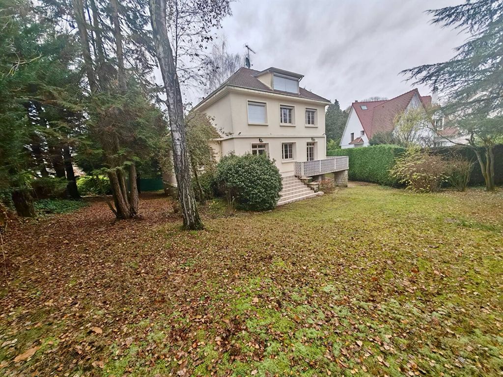 Achat maison à vendre 5 chambres 218 m² - La Celle-Saint-Cloud