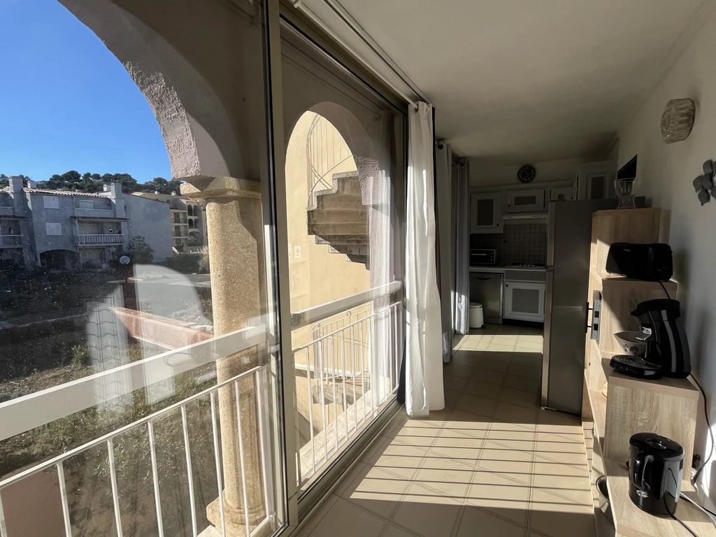 Achat appartement à vendre 2 pièces 49 m² - Cavalaire-sur-Mer