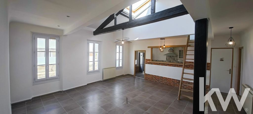 Achat loft à vendre 4 pièces 104 m² - La Seyne-sur-Mer