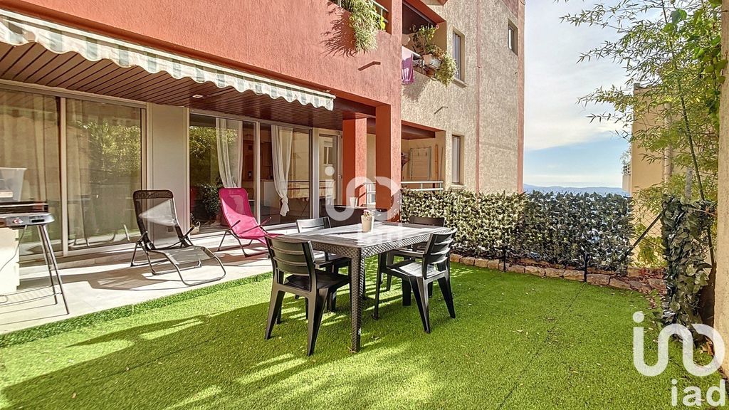 Achat appartement à vendre 2 pièces 47 m² - Grasse