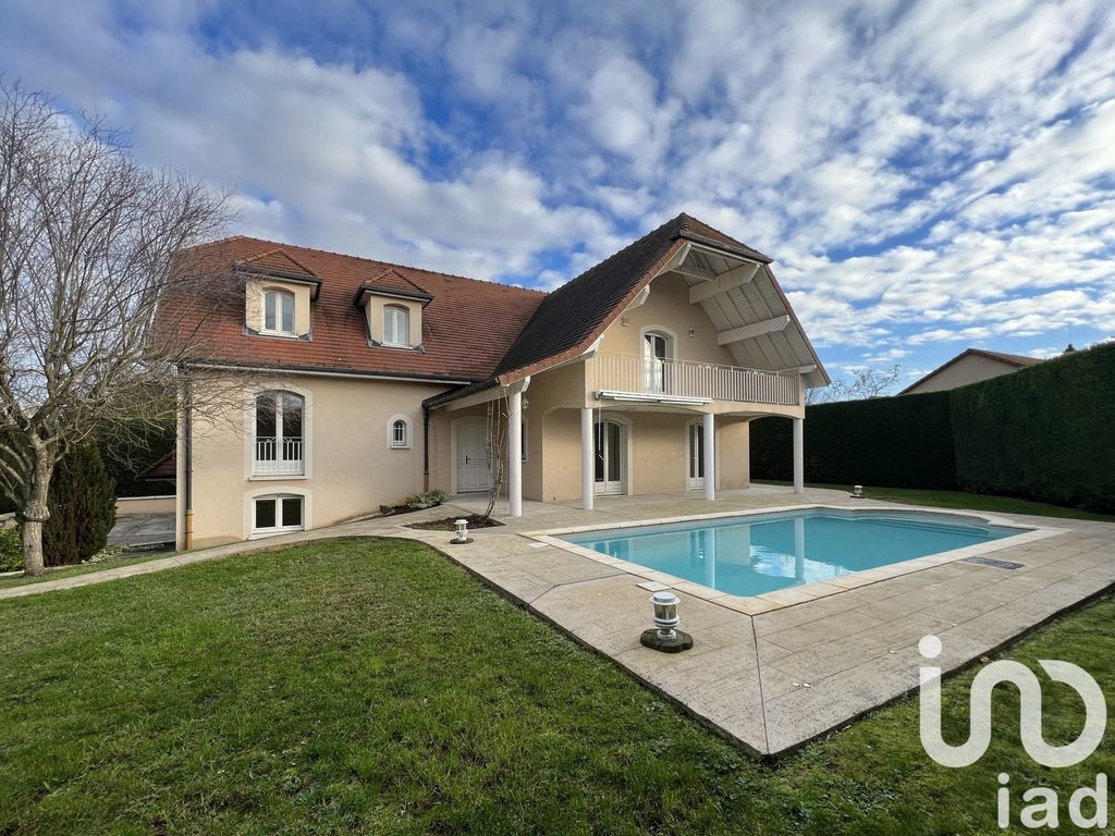 Achat maison à vendre 5 chambres 250 m² - Chevigny-Saint-Sauveur