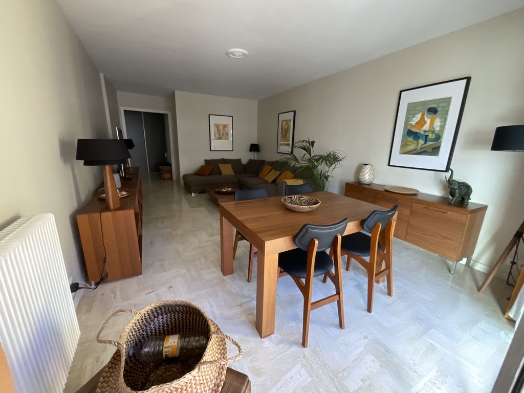 Achat appartement à vendre 3 pièces 75 m² - Cagnes-sur-Mer