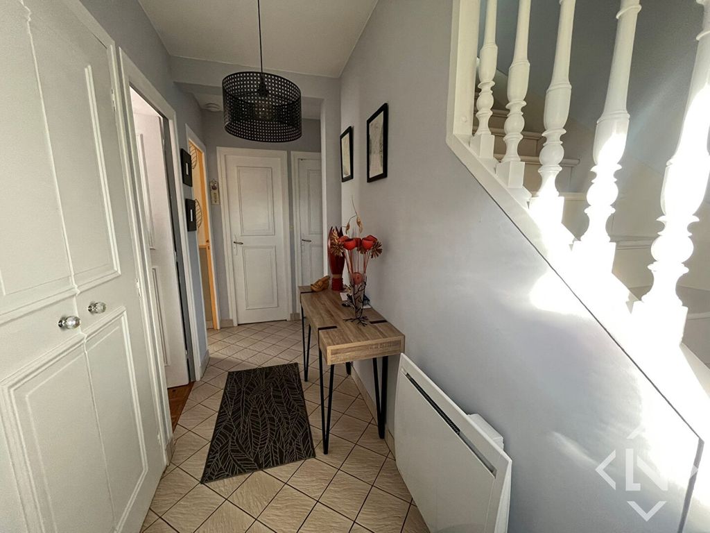 Achat maison à vendre 4 chambres 106 m² - May-sur-Orne