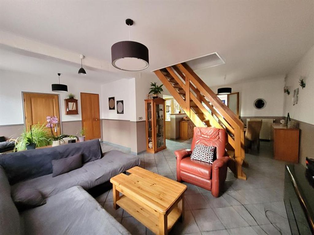 Achat maison à vendre 4 chambres 165 m² - Lille