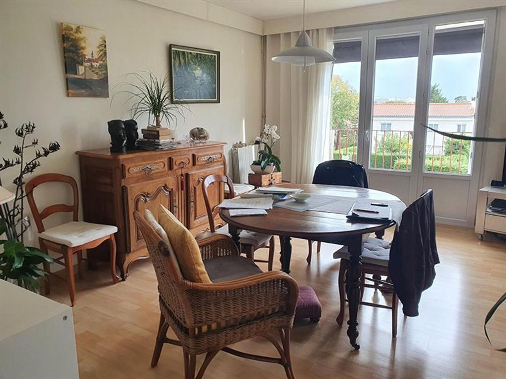Achat appartement à vendre 4 pièces 77 m² - La Rochelle