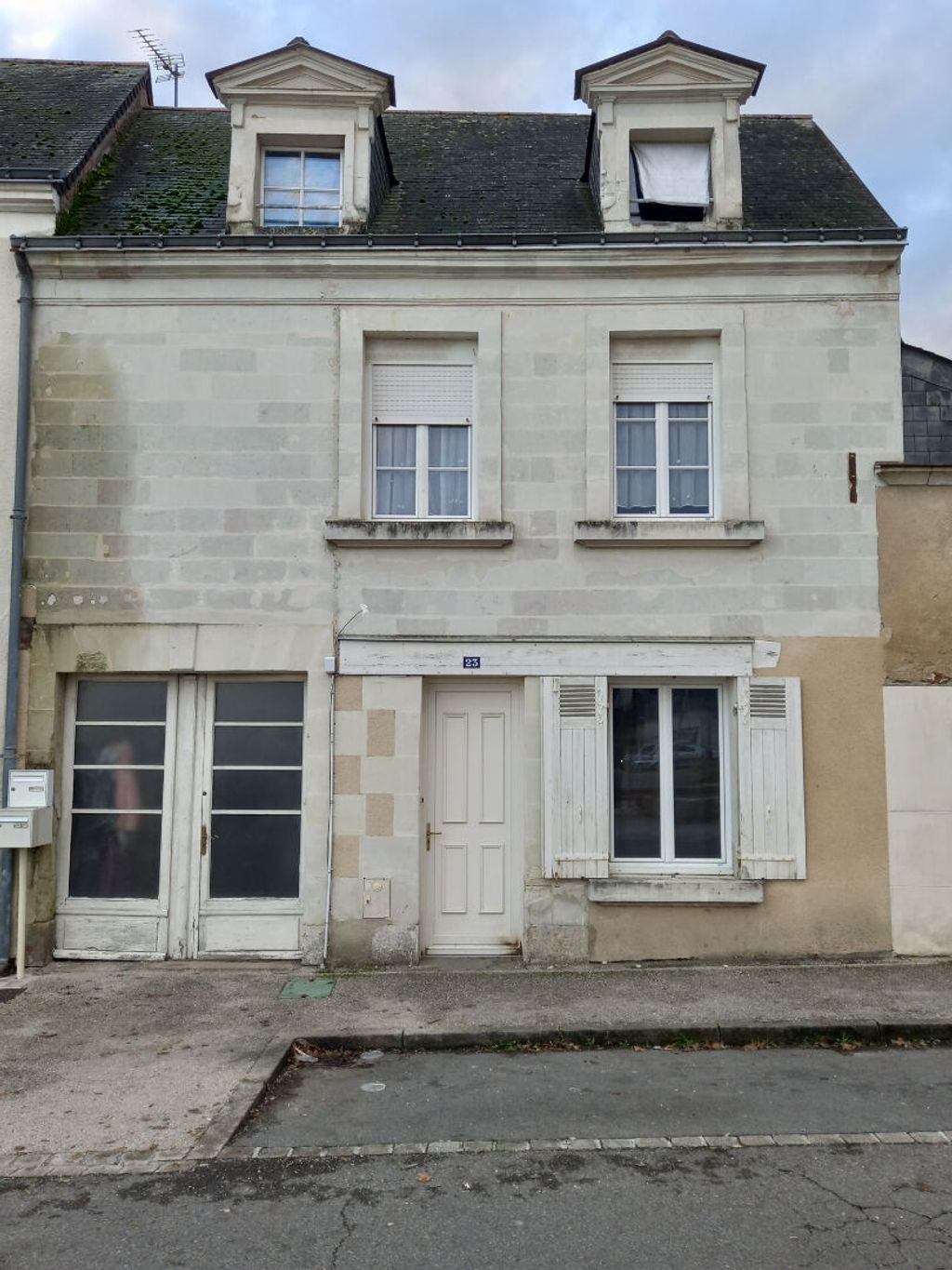 Achat maison à vendre 4 chambres 139 m² - Châteauneuf-sur-Sarthe