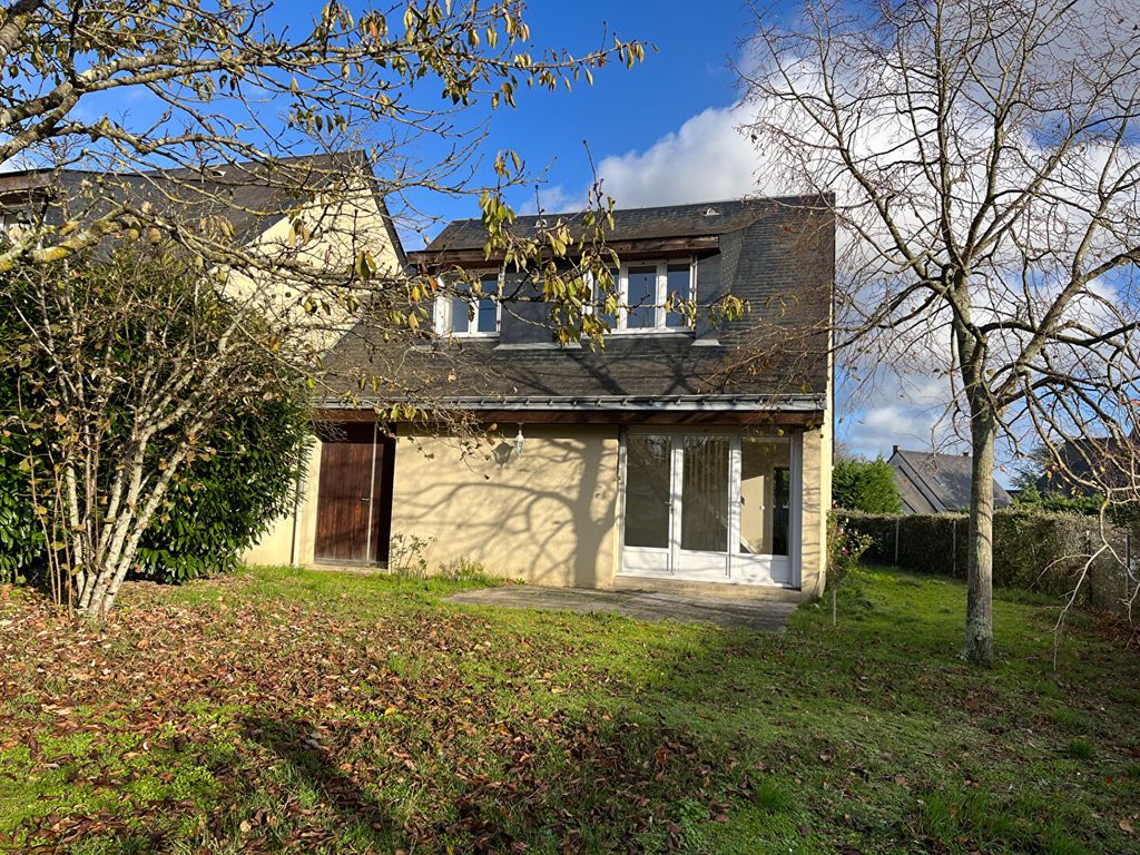 Achat maison à vendre 4 chambres 98 m² - Saint-Barthélemy-d'Anjou