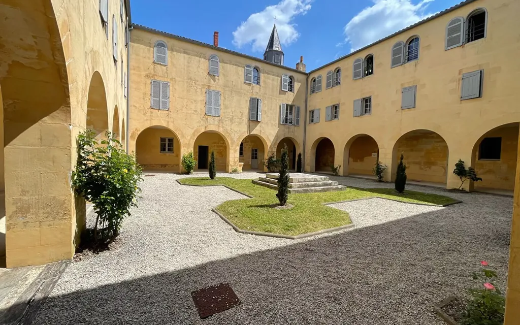 Achat appartement à vendre 3 pièces 66 m² - La Rochelle