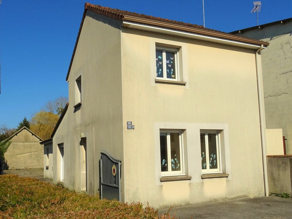 Achat maison à vendre 4 chambres 108 m² - Saint-Germain-du-Corbéis