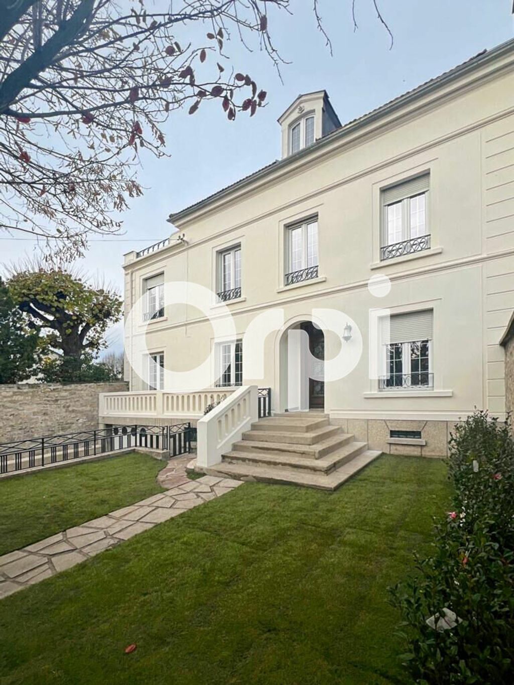 Achat maison à vendre 5 chambres 216 m² - Argenteuil