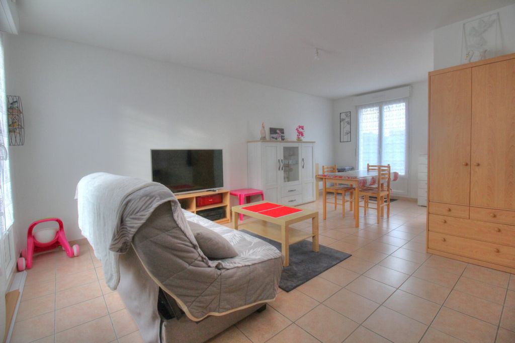 Achat maison à vendre 2 chambres 61 m² - Fleury-les-Aubrais