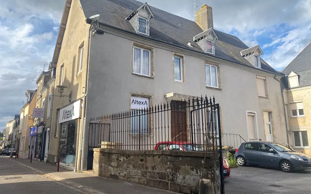 Achat maison à vendre 5 chambres 200 m² - Fresnay-sur-Sarthe