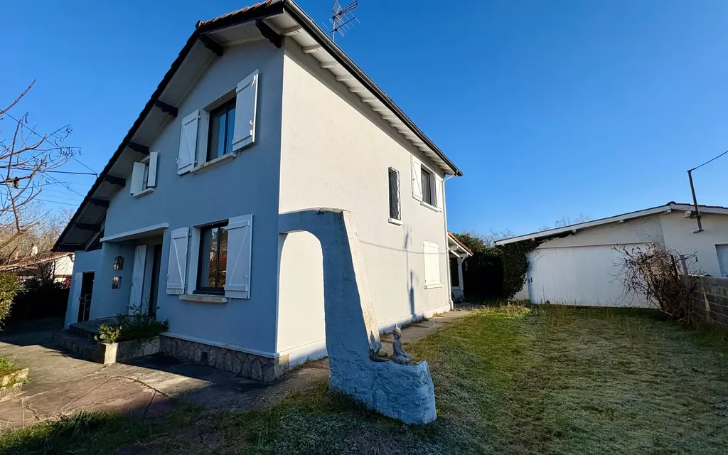 Achat maison à vendre 4 chambres 122 m² - Mont-de-Marsan