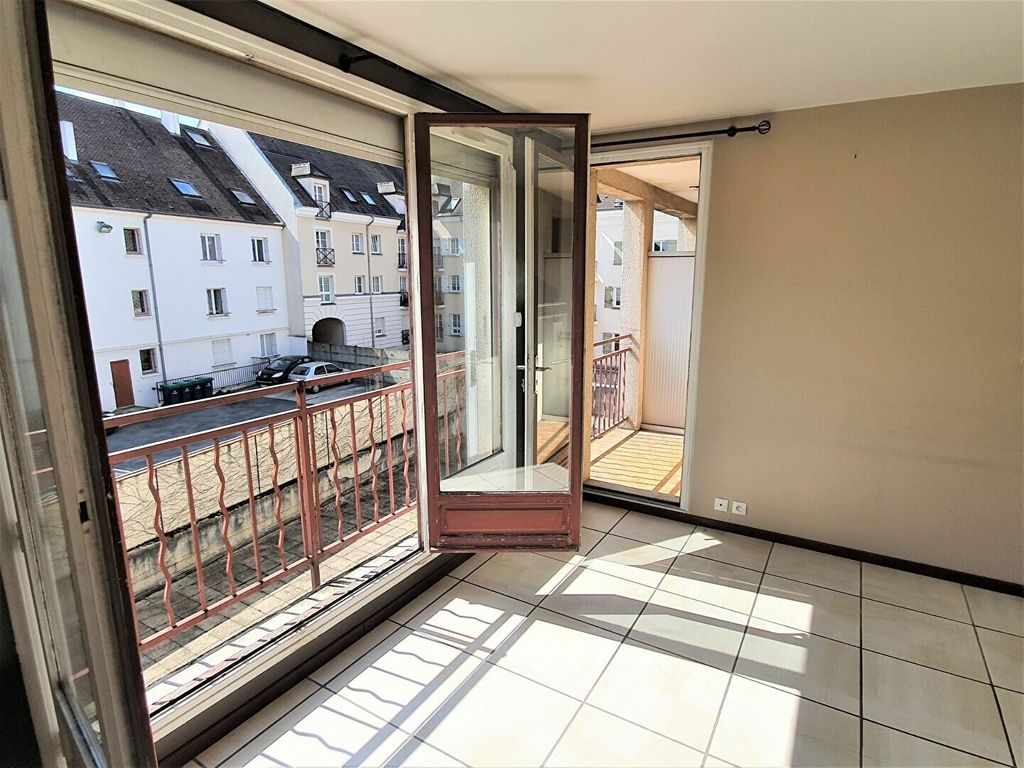Achat appartement à vendre 3 pièces 69 m² - Brie-Comte-Robert