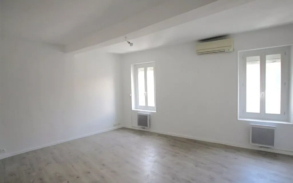 Achat appartement à vendre 3 pièces 78 m² - Morières-lès-Avignon