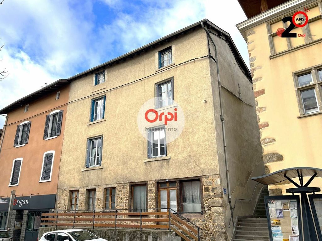 Achat maison à vendre 3 chambres 236 m² - Saint-Symphorien-sur-Coise