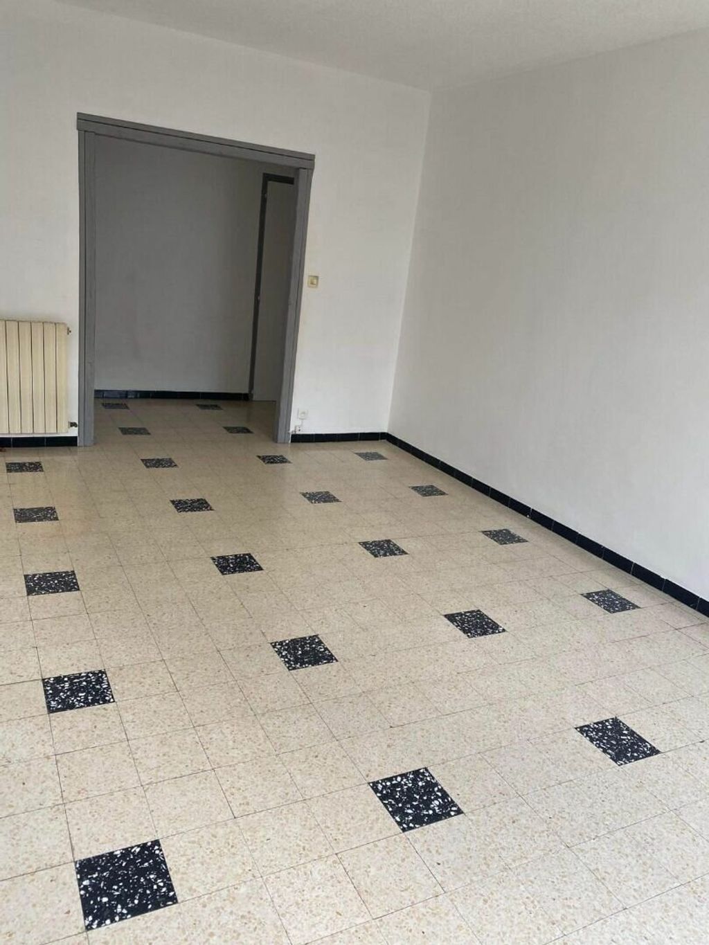 Achat appartement à vendre 3 pièces 72 m² - Nîmes