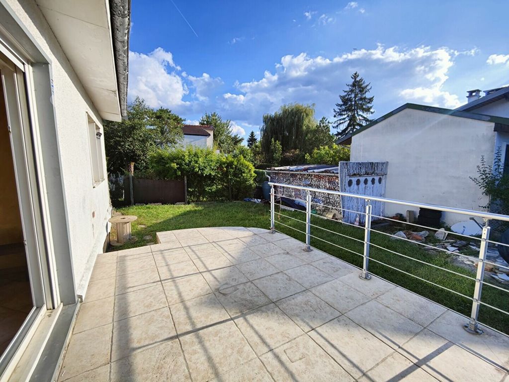 Achat maison à vendre 2 chambres 60 m² - Sucy-en-Brie