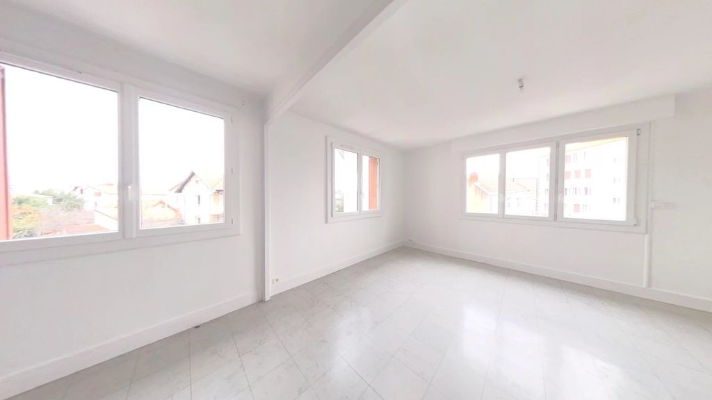 Achat appartement à vendre 4 pièces 72 m² - Clermont-Ferrand