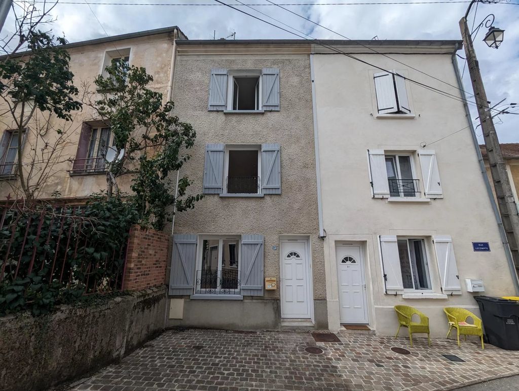 Achat maison à vendre 4 chambres 116 m² - Saâcy-sur-Marne