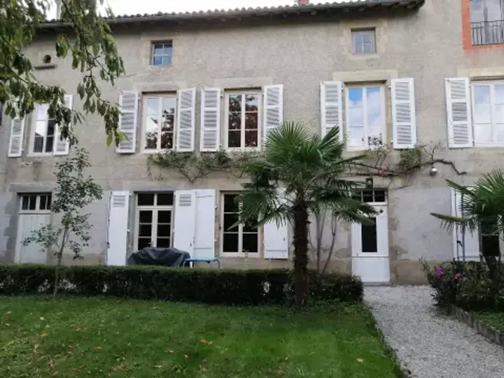 Achat maison à vendre 3 chambres 540 m² - Le Dorat